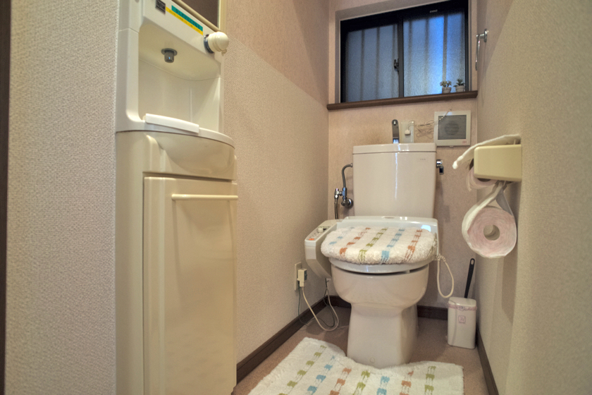 3B2_suita_10_toilet